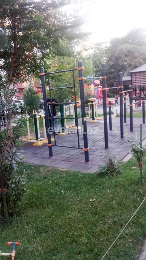 Satılır, köhnə tikili, 2 otaqlı, 45 m², Xalqlar Dostluğu m.