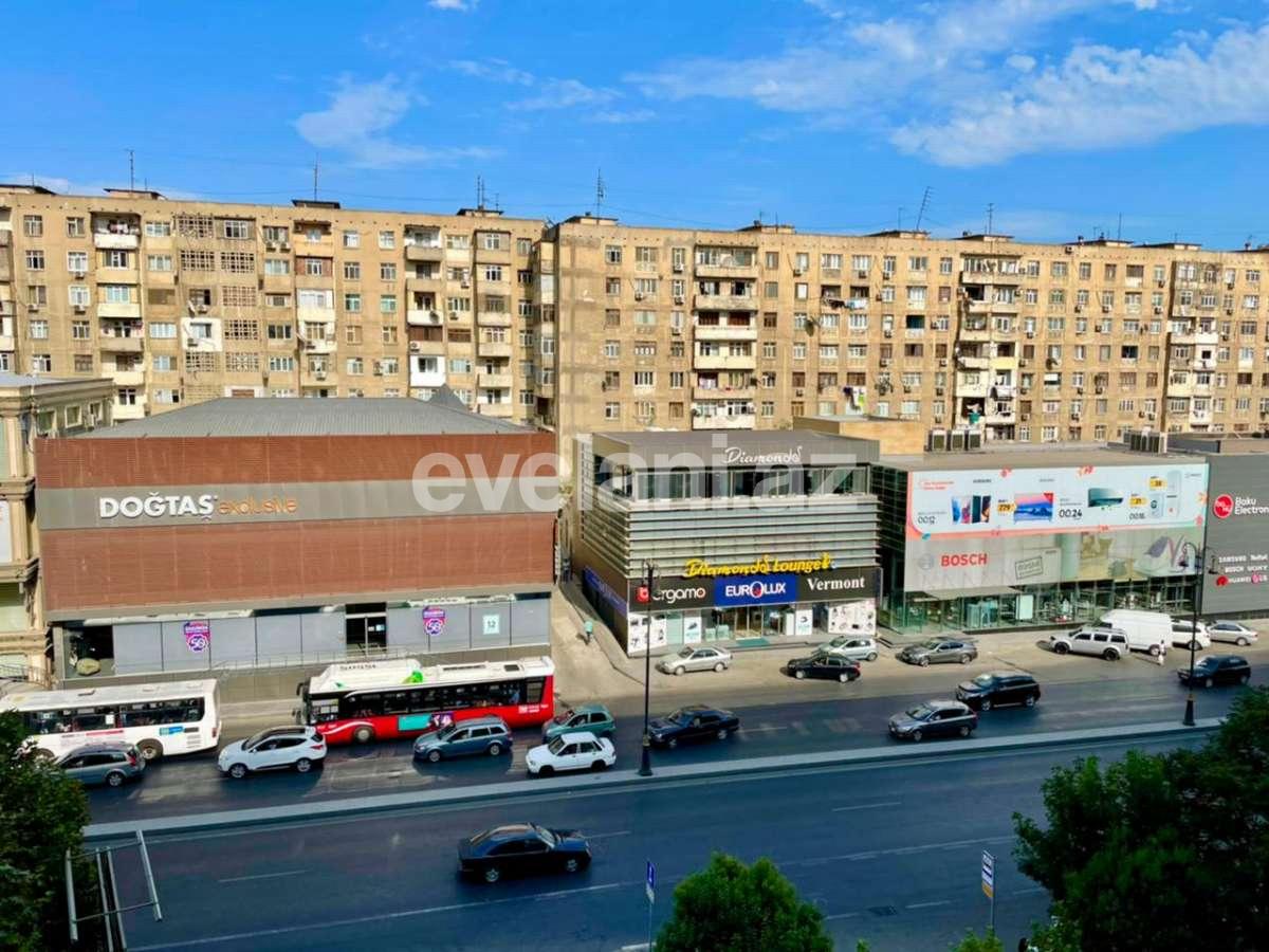Satılır, yeni tikili, 3 otaqlı, 100 m², Xalqlar Dostluğu m.