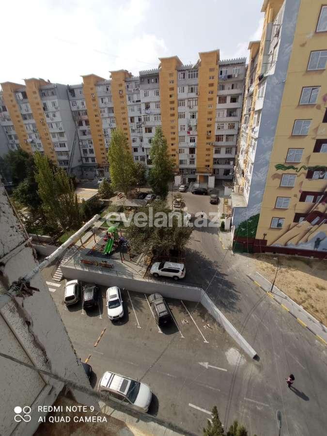 Satılır, köhnə tikili, 2 otaqlı, 32 m², İnşaatçılar m.