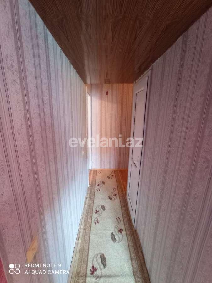 Satılır, köhnə tikili, 2 otaqlı, 32 m², İnşaatçılar m.