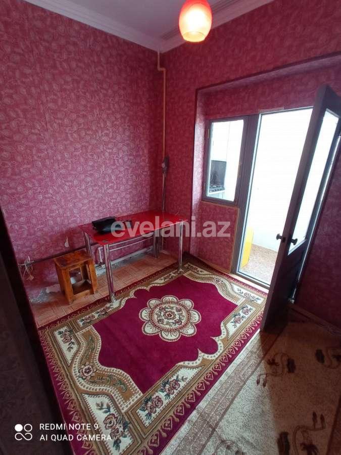 Satılır, köhnə tikili, 2 otaqlı, 32 m², İnşaatçılar m.