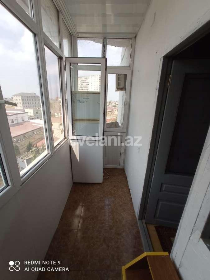Satılır, köhnə tikili, 2 otaqlı, 32 m², İnşaatçılar m.