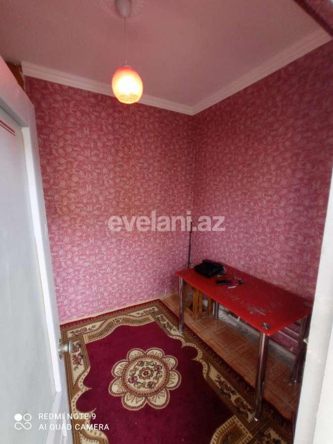 Satılır, köhnə tikili, 2 otaqlı, 32 m², İnşaatçılar m.