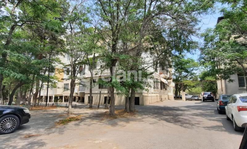 Kirayə verilir, köhnə tikili, 4 otaqlı, 120 m², Yasamal r.