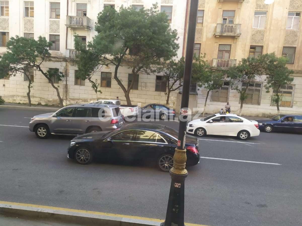 Rent, object, 80 m², Nasimi r.