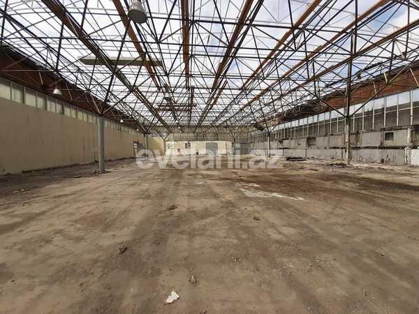 Kirayə verilir, obyekt, 2000 m², Dərnəgül m.