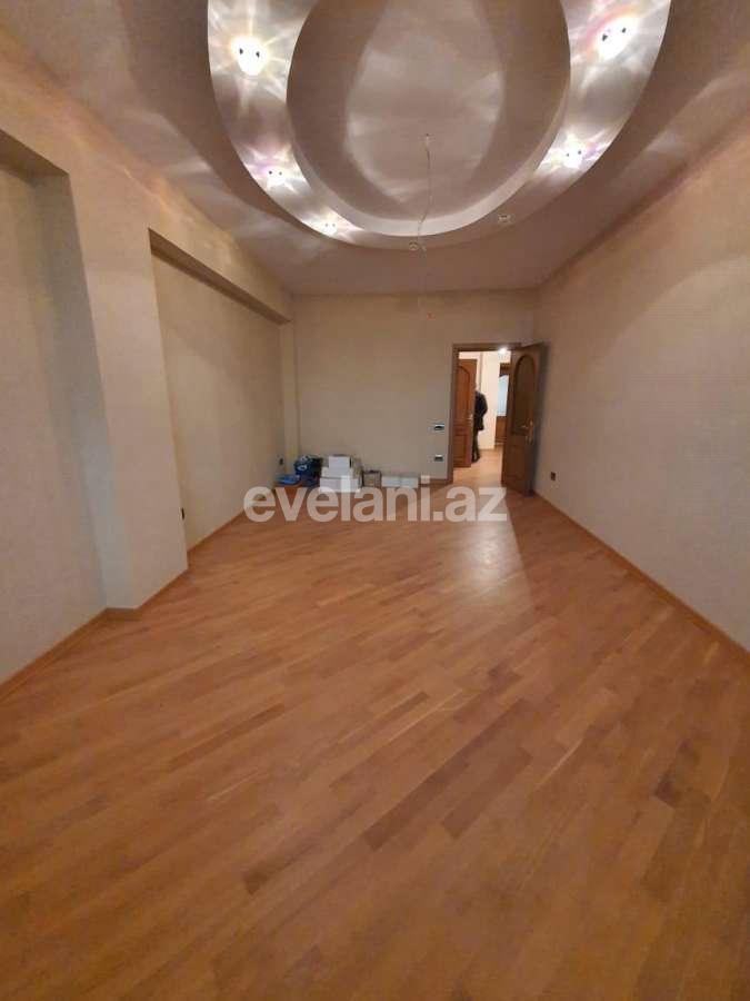 Satılır, yeni tikili, 3 otaqlı, 125 m², Neftçilər m.