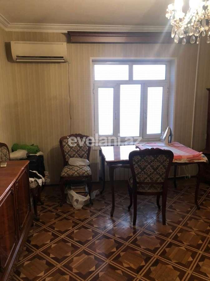 Satılır, köhnə tikili, 3 otaqlı, 90 m², Bakı, Yasamal r, Elmlər Akademiyası m.