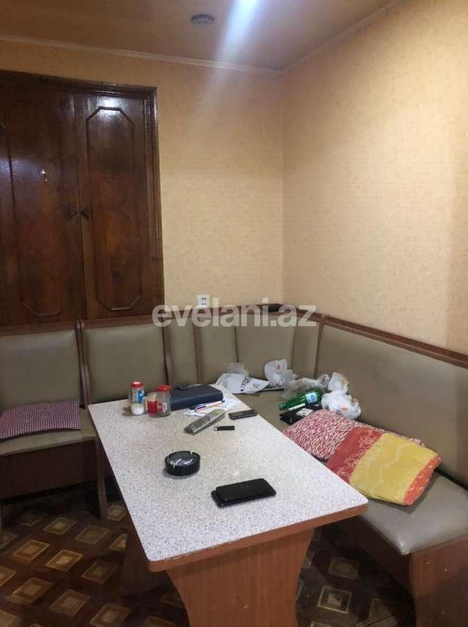 Satılır, köhnə tikili, 3 otaqlı, 90 m², Bakı, Yasamal r, Elmlər Akademiyası m.