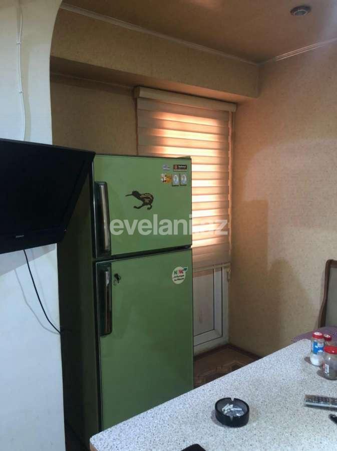 Satılır, köhnə tikili, 3 otaqlı, 90 m², Bakı, Yasamal r, Elmlər Akademiyası m.