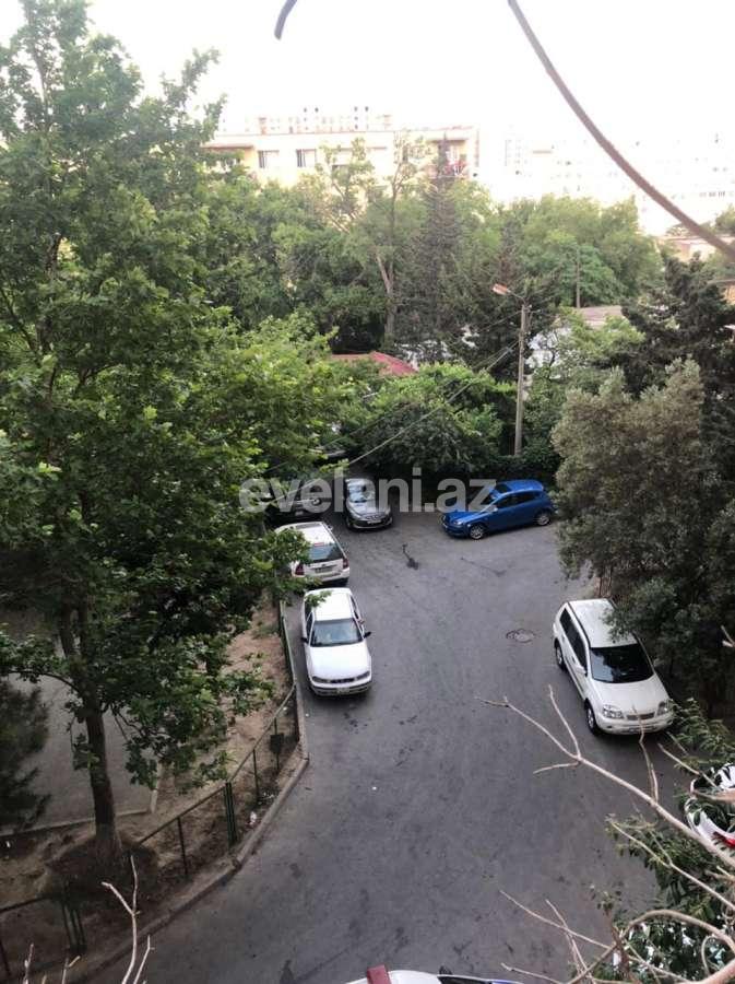 Satılır, köhnə tikili, 3 otaqlı, 90 m², Bakı, Yasamal r, Elmlər Akademiyası m.