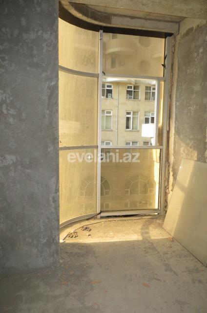 Sale, new building, 4 room, 232.7 m², 28 may m.