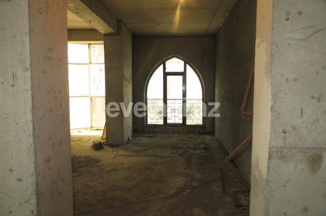 Sale, new building, 4 room, 232.7 m², 28 may m.