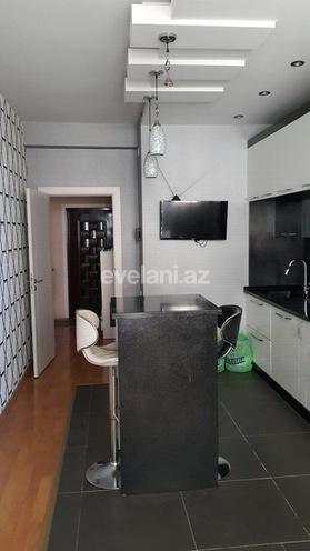 Satılır, yeni tikili, 2 otaqlı, 90 m², İnşaatçılar m.