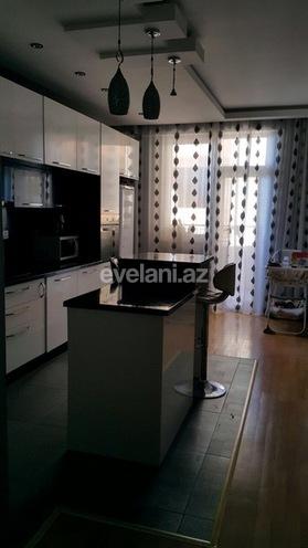 Satılır, yeni tikili, 2 otaqlı, 90 m², İnşaatçılar m.