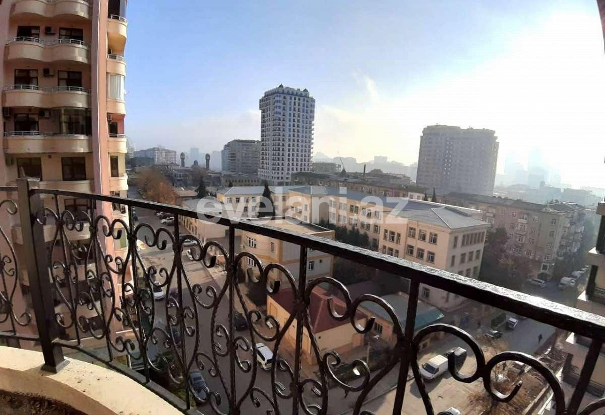 Продаётся, новостройка, 4-комнаты, 230 m², 28 мая m.