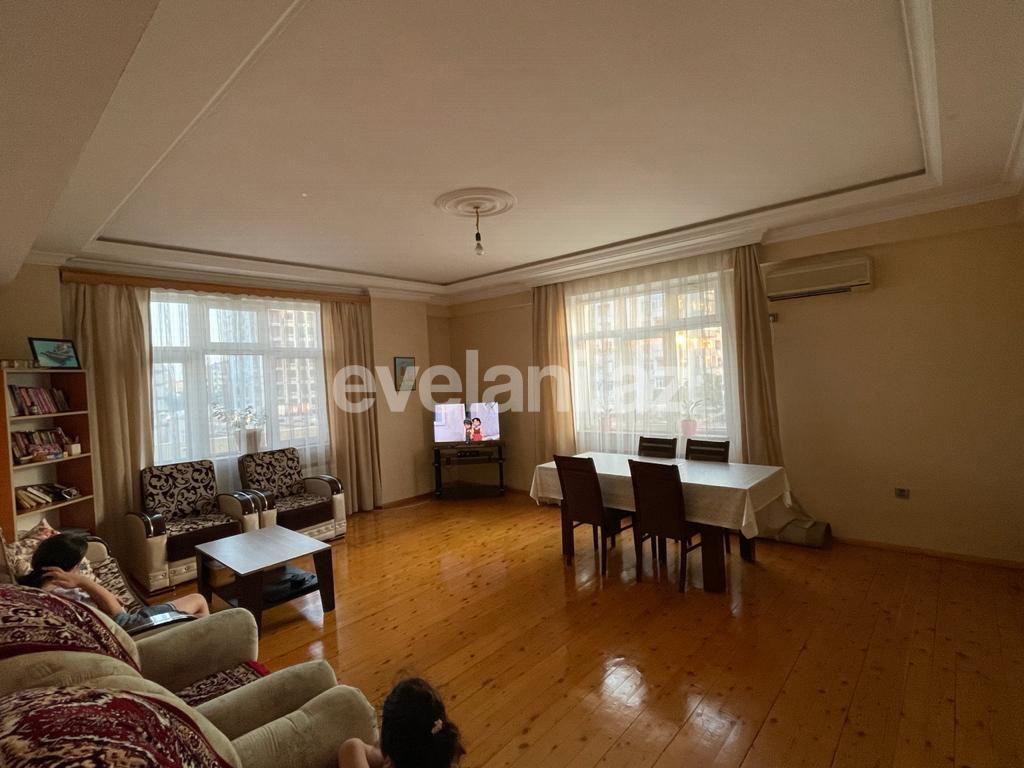 Satılır, yeni tikili, 3 otaqlı, 130 m², Xalqlar Dostluğu m.