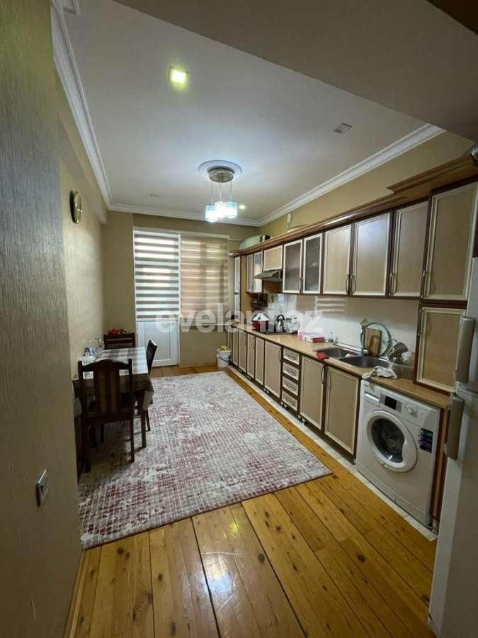 Satılır, yeni tikili, 3 otaqlı, 130 m², Xalqlar Dostluğu m.