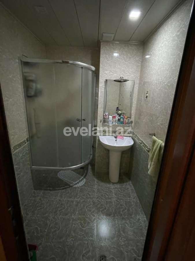 Satılır, yeni tikili, 3 otaqlı, 130 m², Xalqlar Dostluğu m.