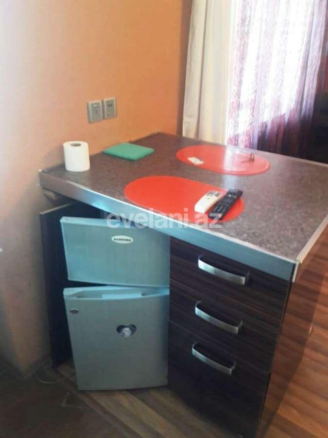 Продаётся, вторичка, 1-комнаты, 32 m², Элмляр Академиясы m.