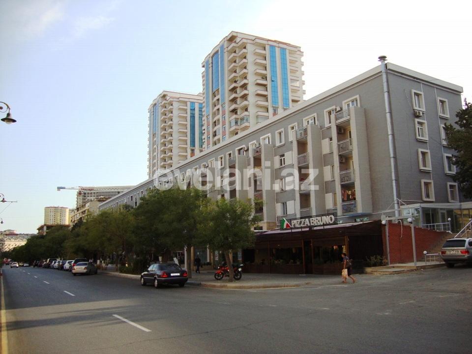 Продаётся, вторичка, 1-комнаты, 32 m², Элмляр Академиясы m.