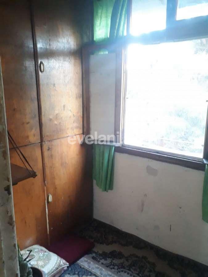 Satılır, köhnə tikili, 3 otaqlı, 70 m², Elmlər Akademiyası m.