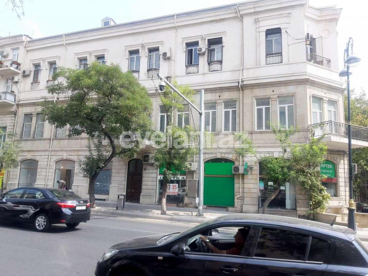 Продаётся, вторичка, 3-комнаты, 75 m², 28 мая m.