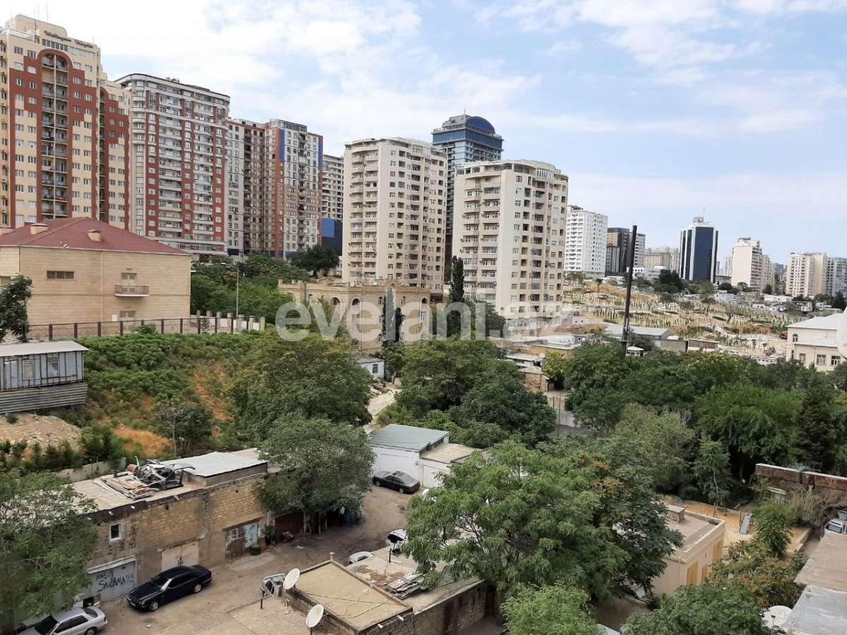 Sale, old building, 2 room, 55 m², Icheri Sheher m.