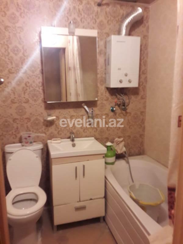 Sale, old building, 3 room, 70 m², Elmlar Akademiyası m.