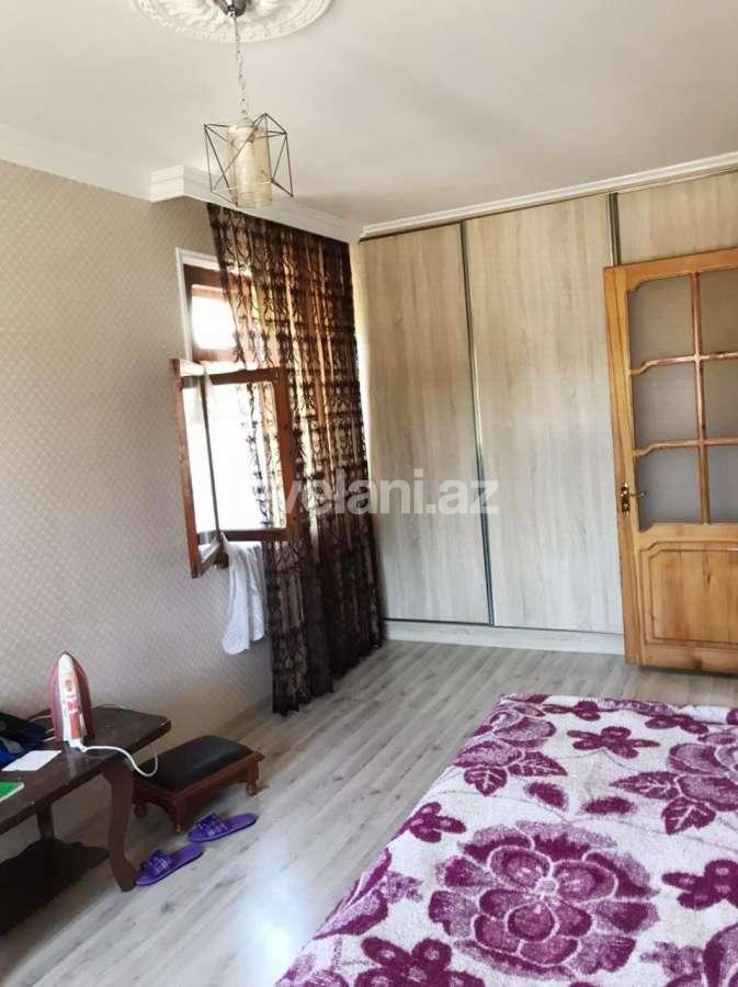 Sale, old building, 2 room, 70 m², Khalglar Doslugu m.