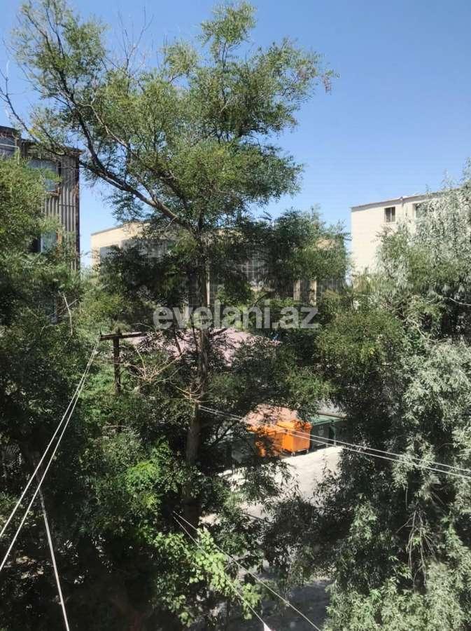 Sale, old building, 2 room, 70 m², Khalglar Doslugu m.