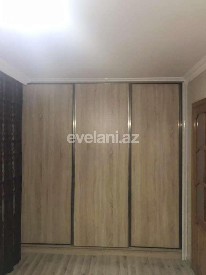 Sale, old building, 2 room, 70 m², Khalglar Doslugu m.