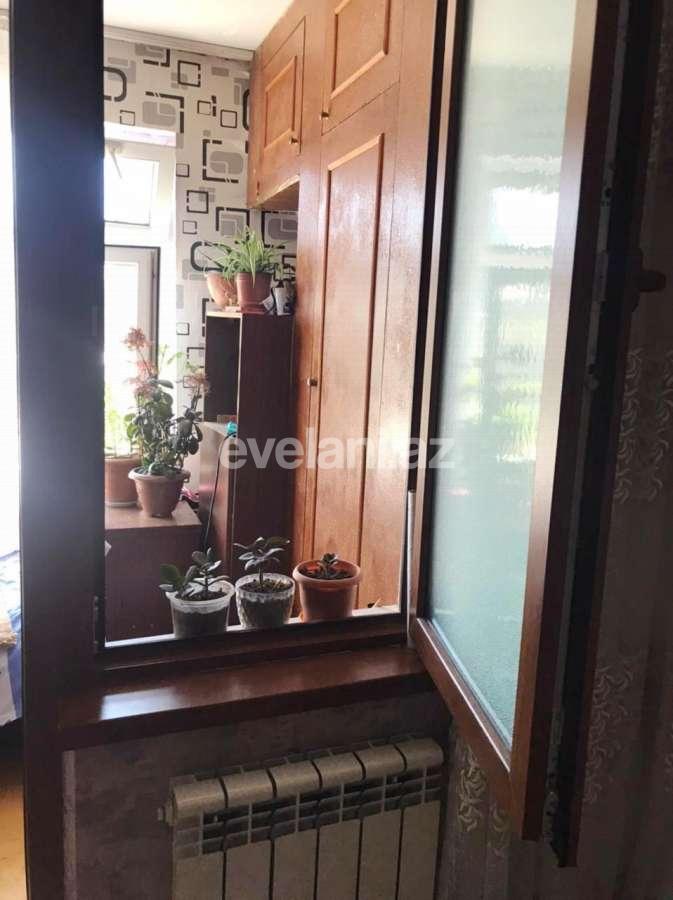 Sale, old building, 2 room, 70 m², Khalglar Doslugu m.