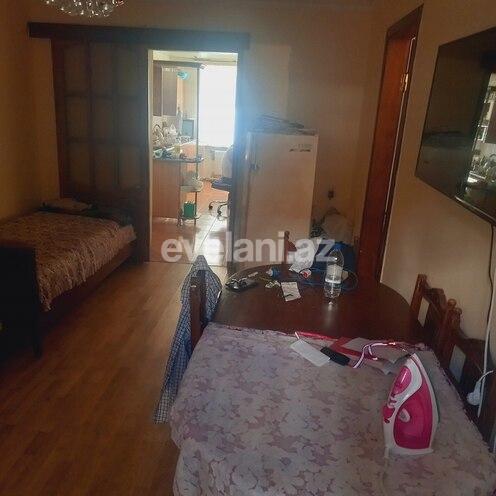 Продаётся, вторичка, 3-комнаты, 65 m², Элмляр Академиясы m.