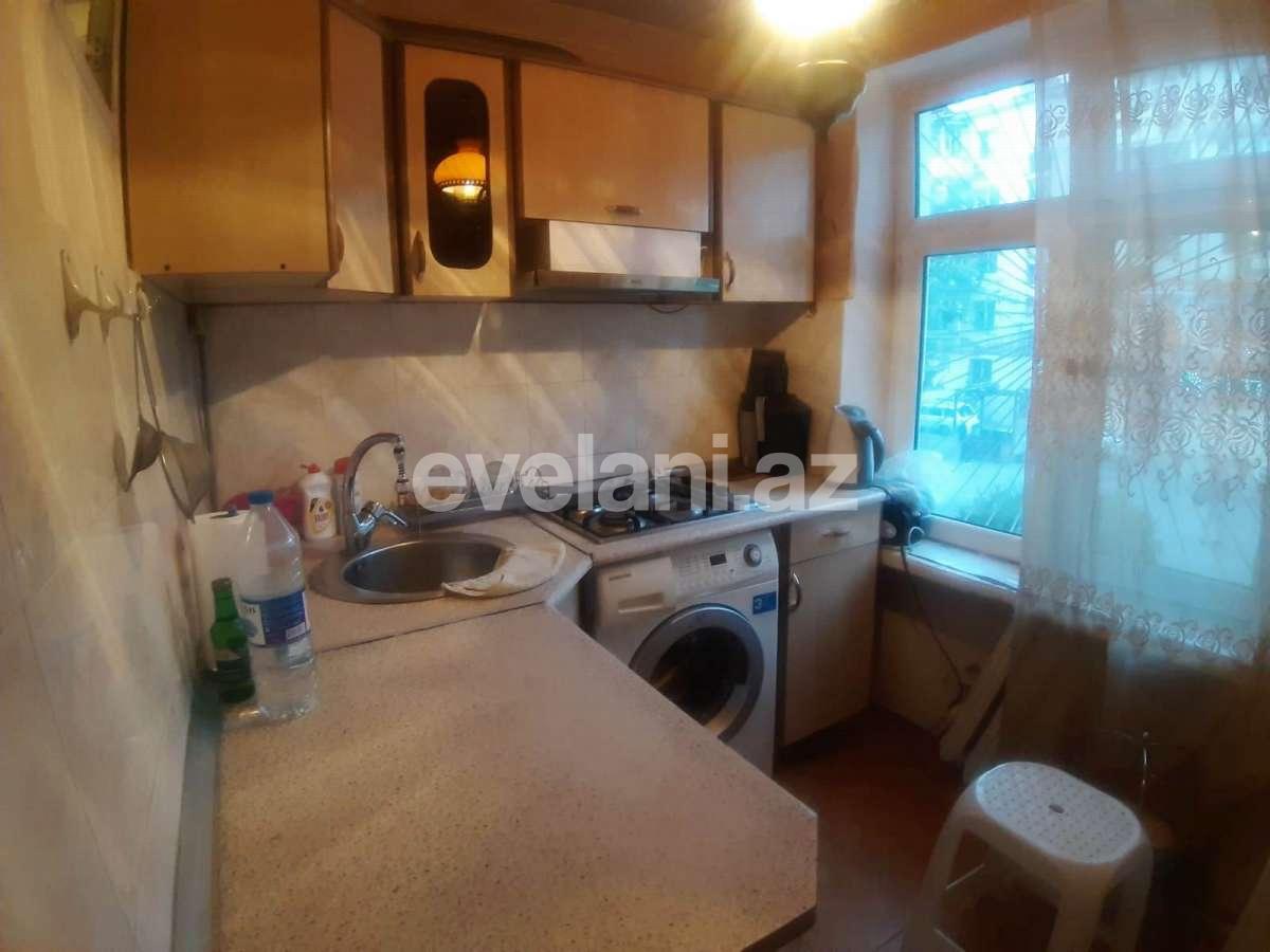 Sale, old building, 2 room, 45 m², Elmlar Akademiyası m.