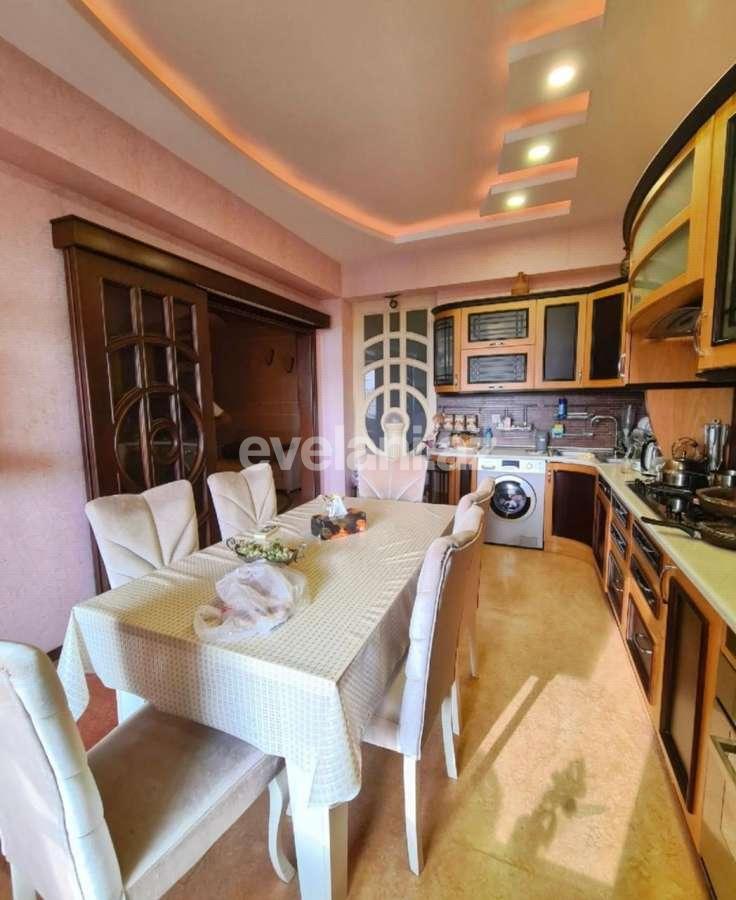 Satılır, yeni tikili, 3 otaqlı, 150 m², Şah İsmayıl Xətai m.