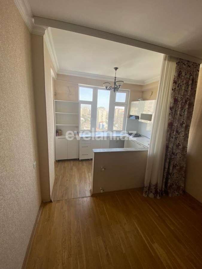 Satılır, yeni tikili, 2 otaqlı, 60 m², İnşaatçılar m.