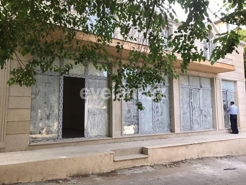 Satılır, obyekt, 300 m², 3-cü mikrorayon q.