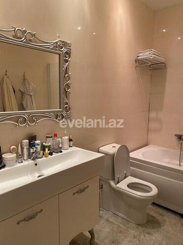 Satılır, yeni tikili, 4 otaqlı, 216 m², Azadlıq prospekti m.