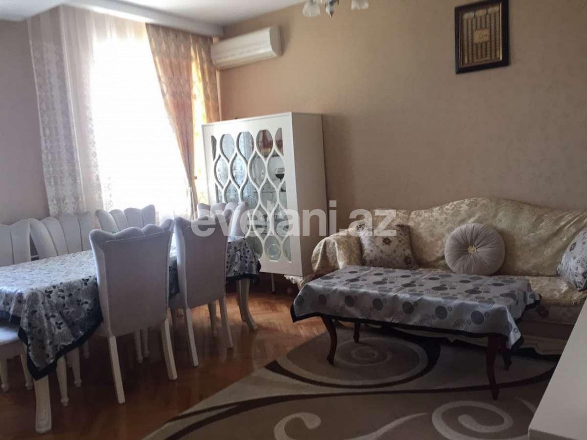 Sale, old building, 3 room, 90 m², Shah Ismail Khatai m.