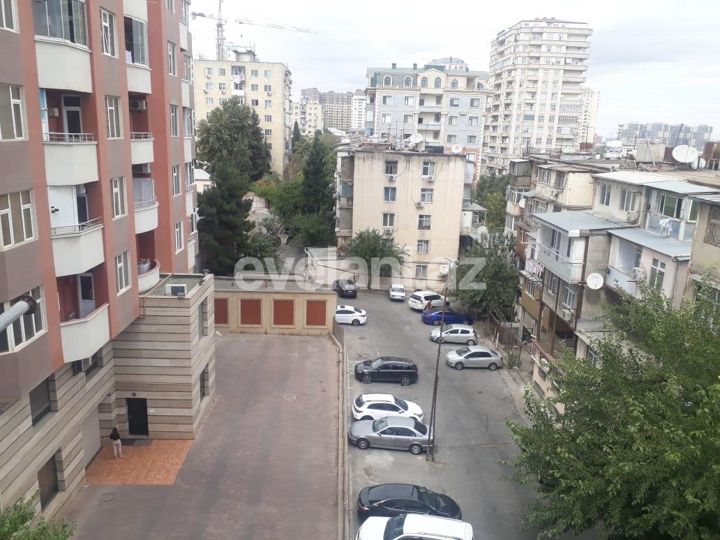 Продаётся, вторичка, 2-комнаты, 33 m², Элмляр Академиясы m.