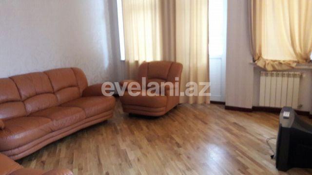 Satılır, villa, 5 otaqlı, 250 m², Elmlər Akademiyası m.