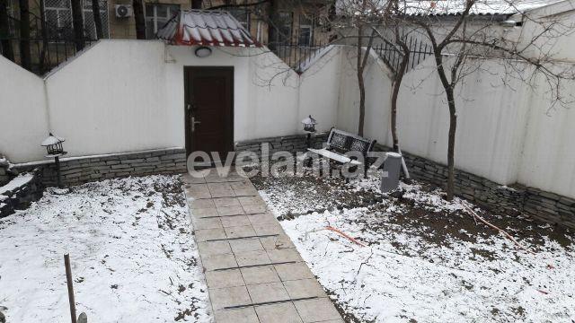 Satılır, villa, 5 otaqlı, 250 m², Elmlər Akademiyası m.