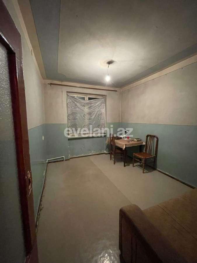 Satılır, köhnə tikili, 3 otaqlı, 80 m², Xalqlar Dostluğu m.