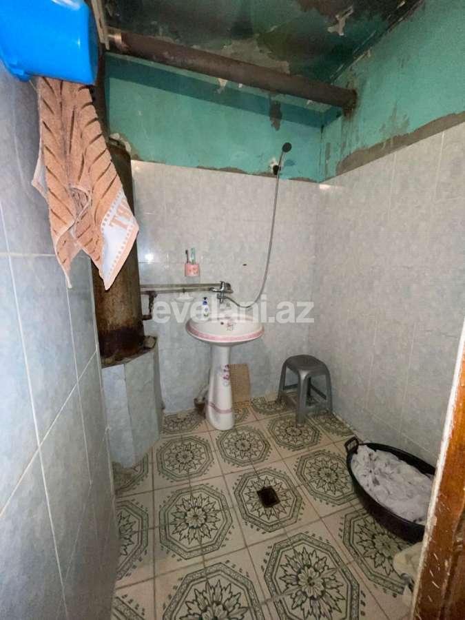 Satılır, köhnə tikili, 3 otaqlı, 80 m², Xalqlar Dostluğu m.