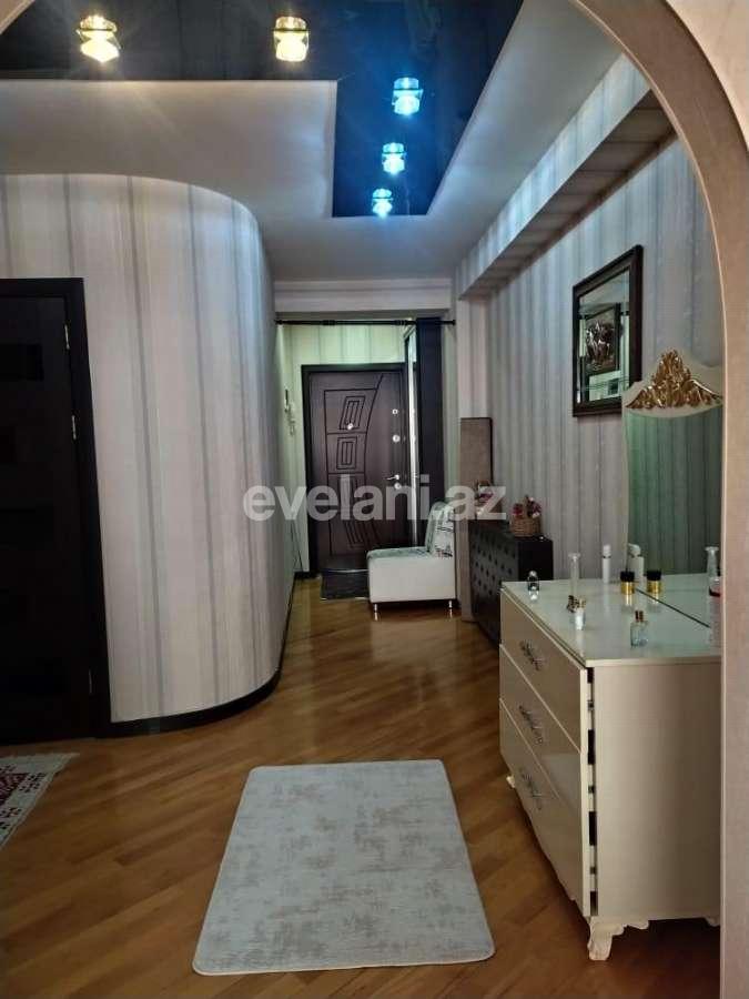 Satılır, yeni tikili, 3 otaqlı, 120 m², İnşaatçılar m.