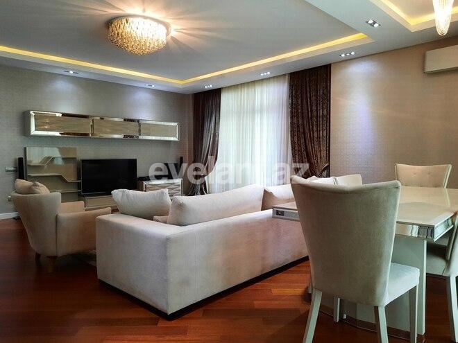 Satılır, yeni tikili, 3 otaqlı, 192 m², Şah İsmayıl Xətai m.