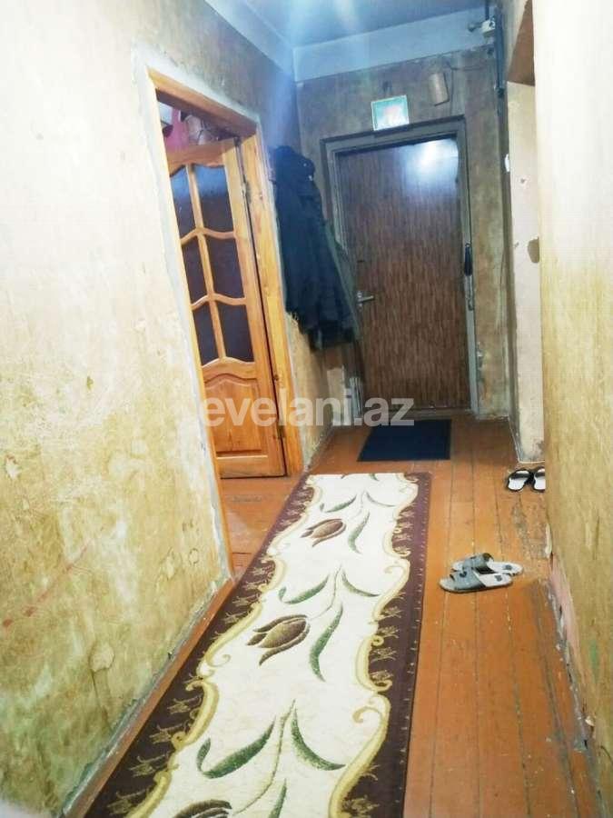 Sale, old building, 2 room, 60 m², Khalglar Doslugu m.