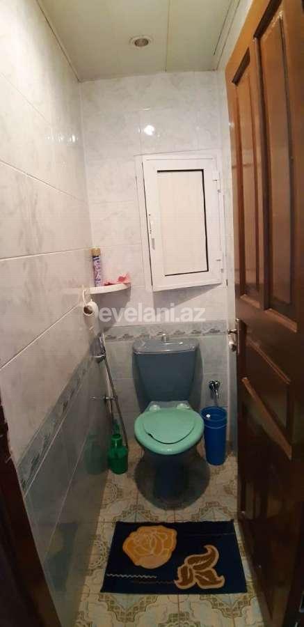 Sale, old building, 2 room, 60 m², Khalglar Doslugu m.