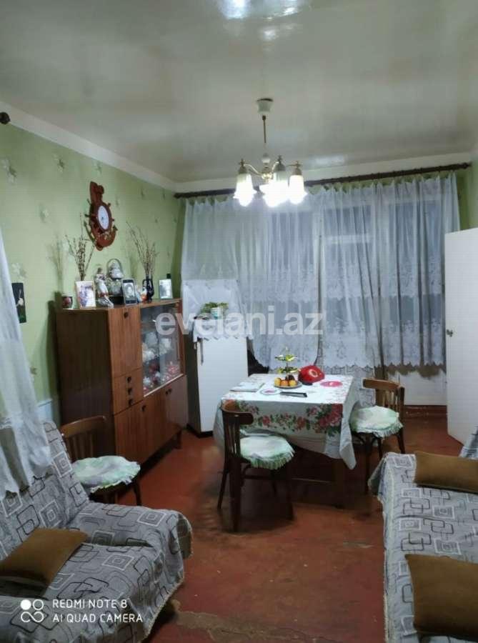 Satılır, köhnə tikili, 2 otaqlı, 60 m², Xalqlar Dostluğu m.